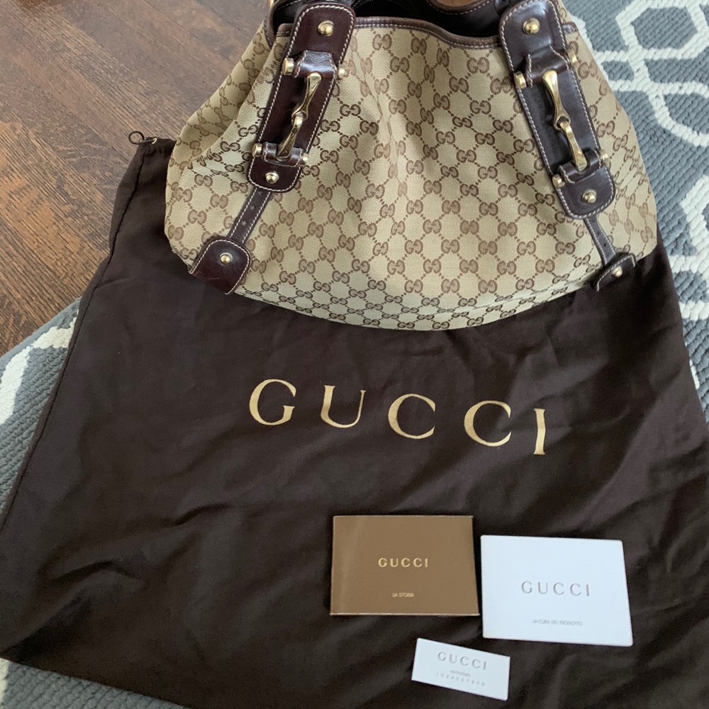 GUCCI Monogram Medium Pelham Shoulder Bag
